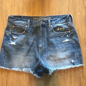 NWOT American Eagle High Waist Mom Short